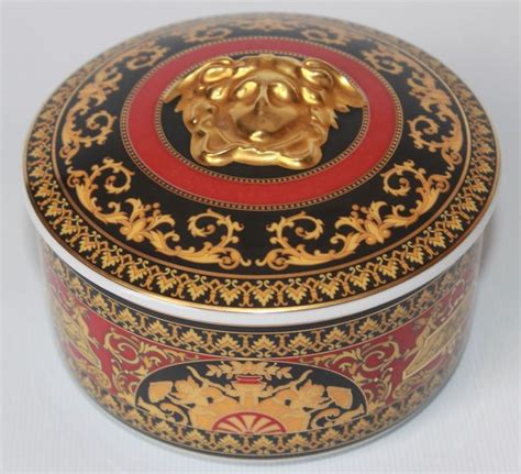 versace red medusa lided box